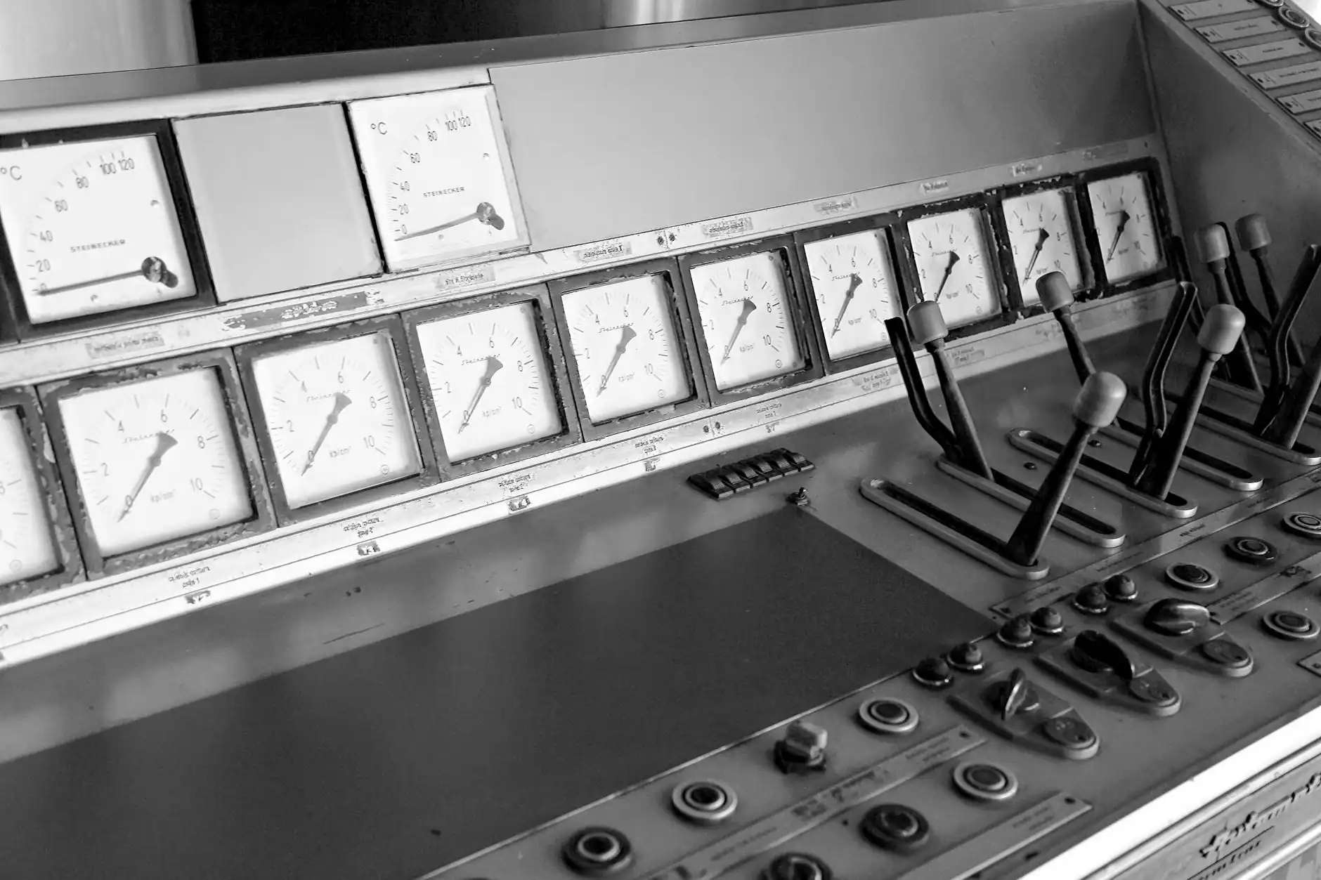 西平及河南地区骨伤患者诊疗需求分析：骨科医疗与康复理疗服务模式探讨